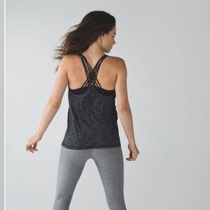 Lululemon tank w bra